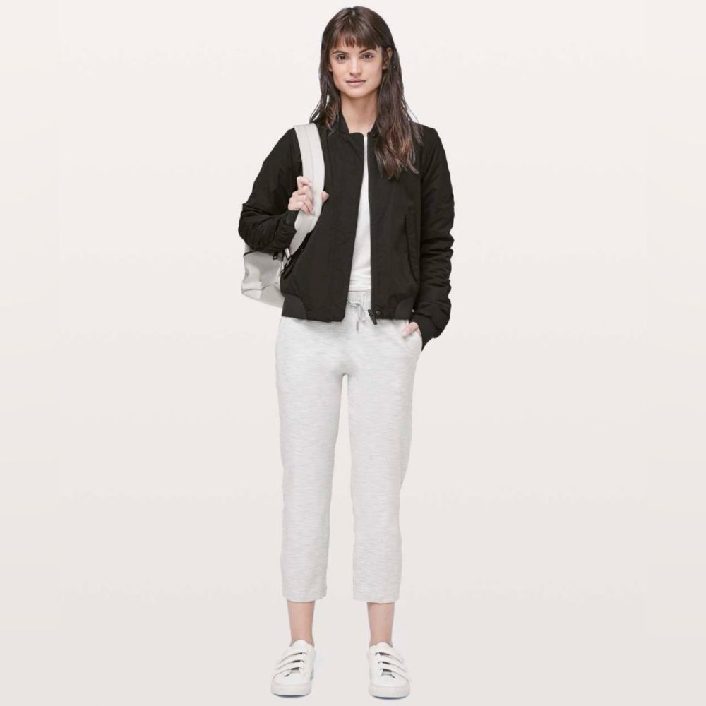 Lululemon On The Fly Crop 23”
